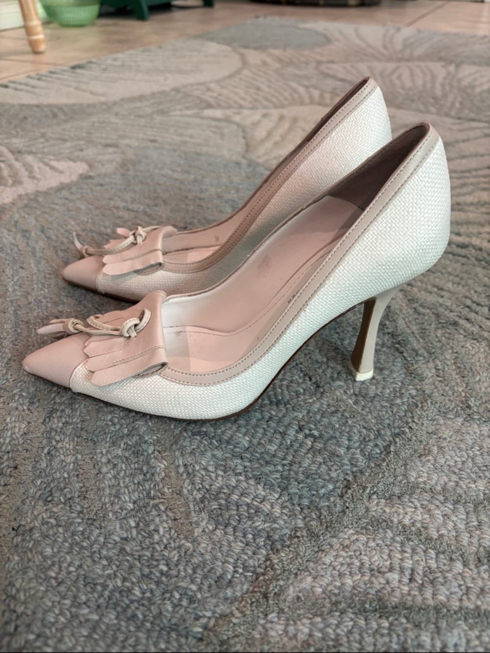 Vero Cuoio Italian Blush Pointed-Toe Tassel Pumps